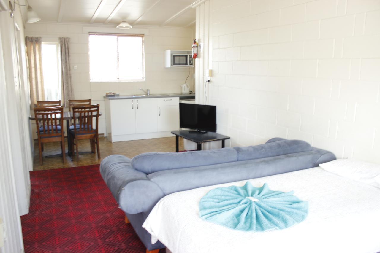 Ranui Motel โอโพทิกิ ภายนอก รูปภาพ